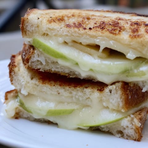 Brie Apple Grilled Cheese