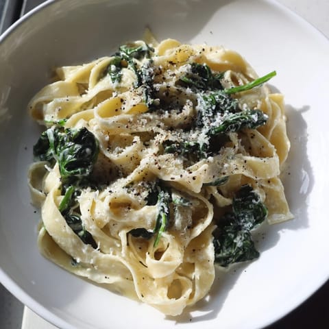 Creamy Spinach Pasta Delight
